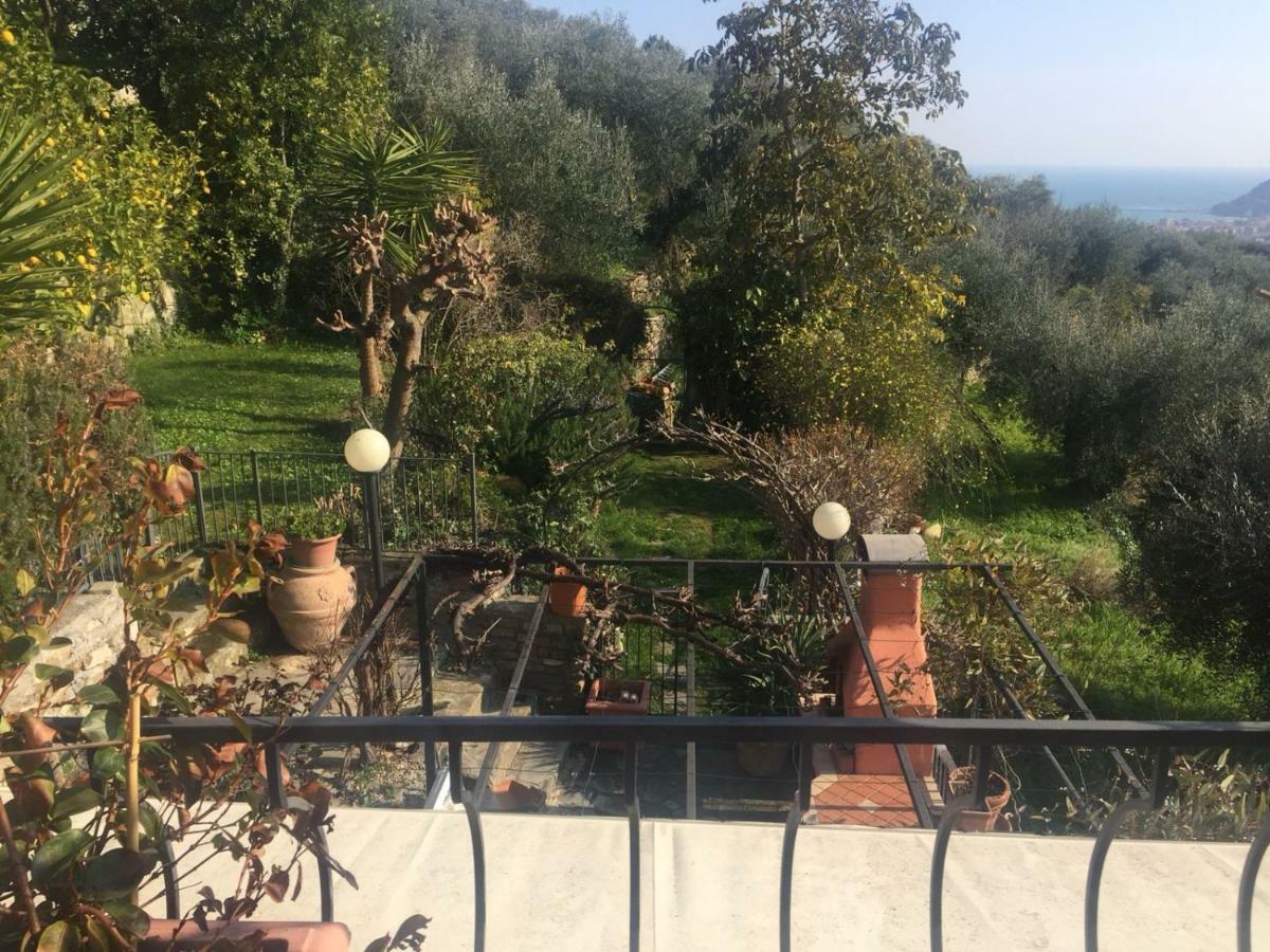 Villa Tavernetta A 10 Minuti Dal Mare Diano San Pietro Exterior foto