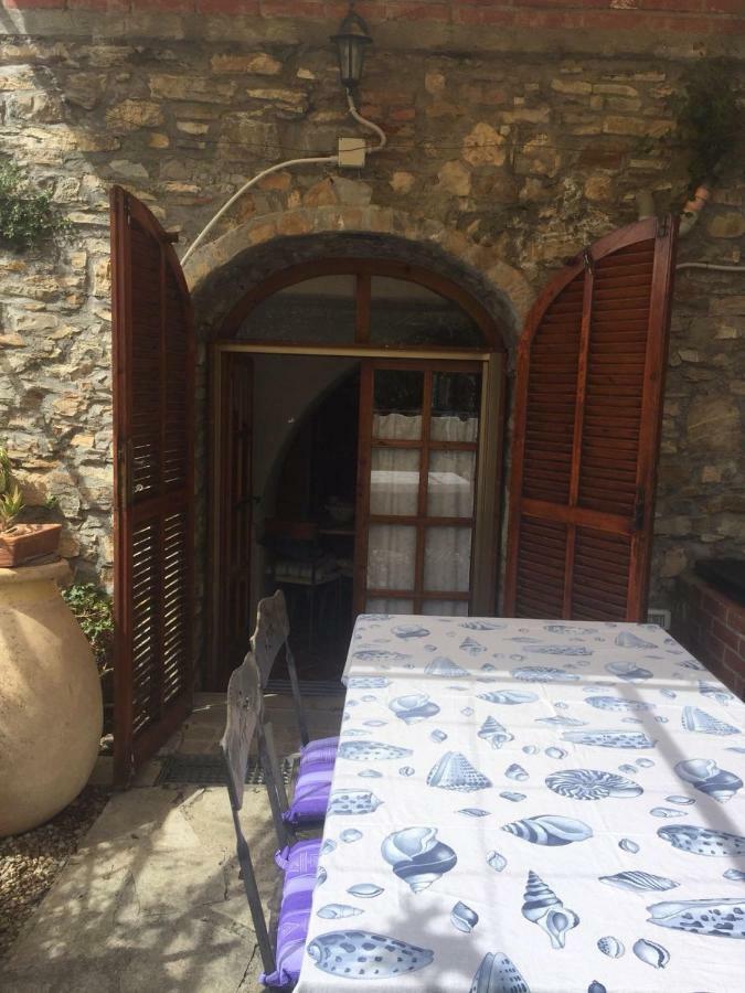 Villa Tavernetta A 10 Minuti Dal Mare Diano San Pietro Exterior foto